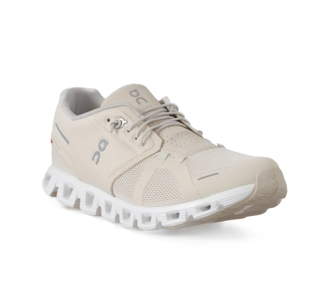 On cloud 5.0 cream - high-performance athletic footwear with advanced cushioning