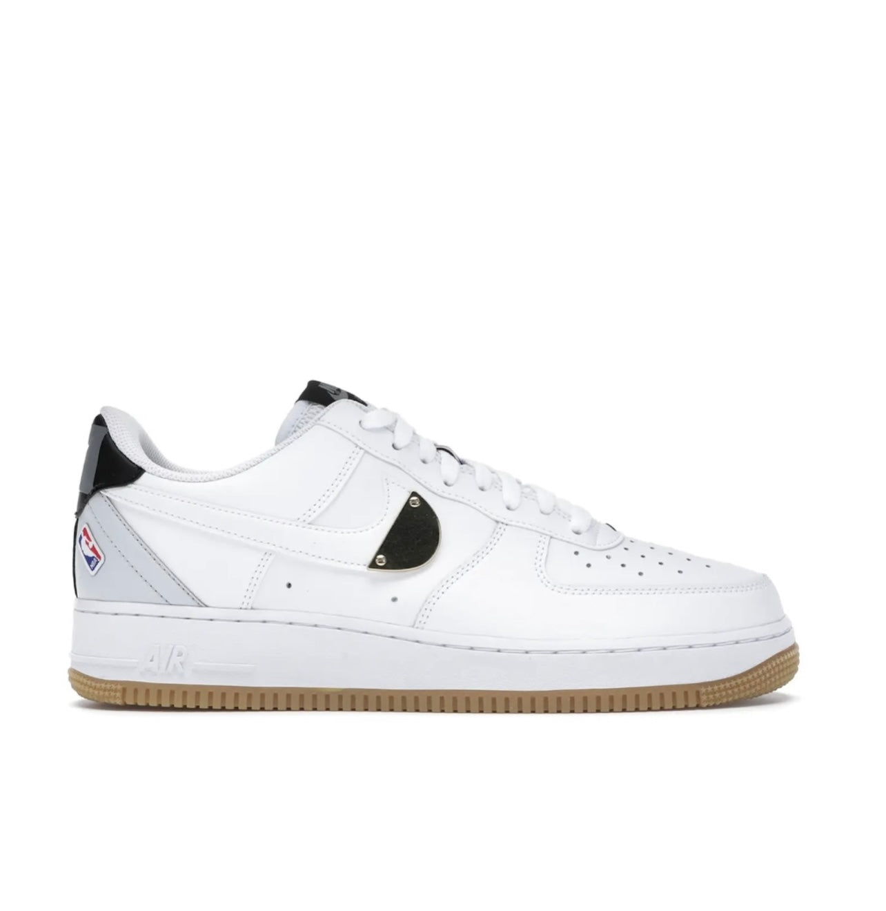 Nike AIR FORCE 1 - high-performance athletic footwear with advanced cushioning