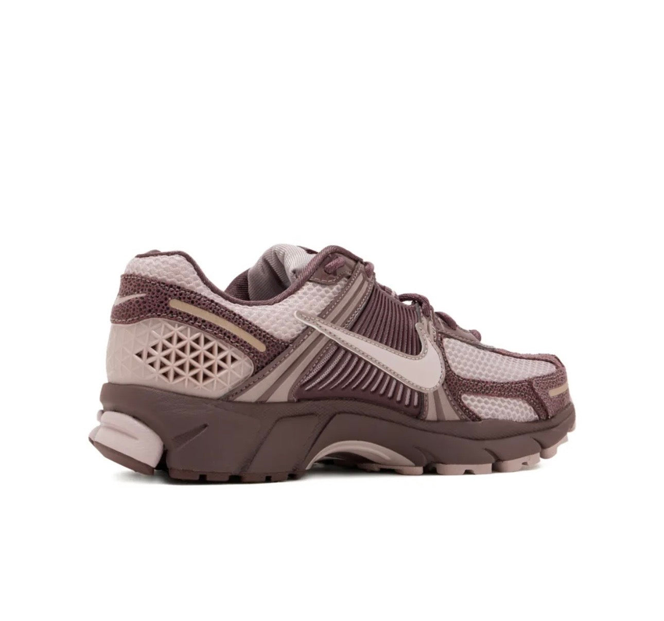 Nike Zoom Vomero 5 Brown Pink - high-performance athletic footwear in Pink with advanced cushioning