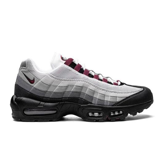 Nike air Vapormax 95·grey black - high-performance athletic footwear in Black with advanced cushioning