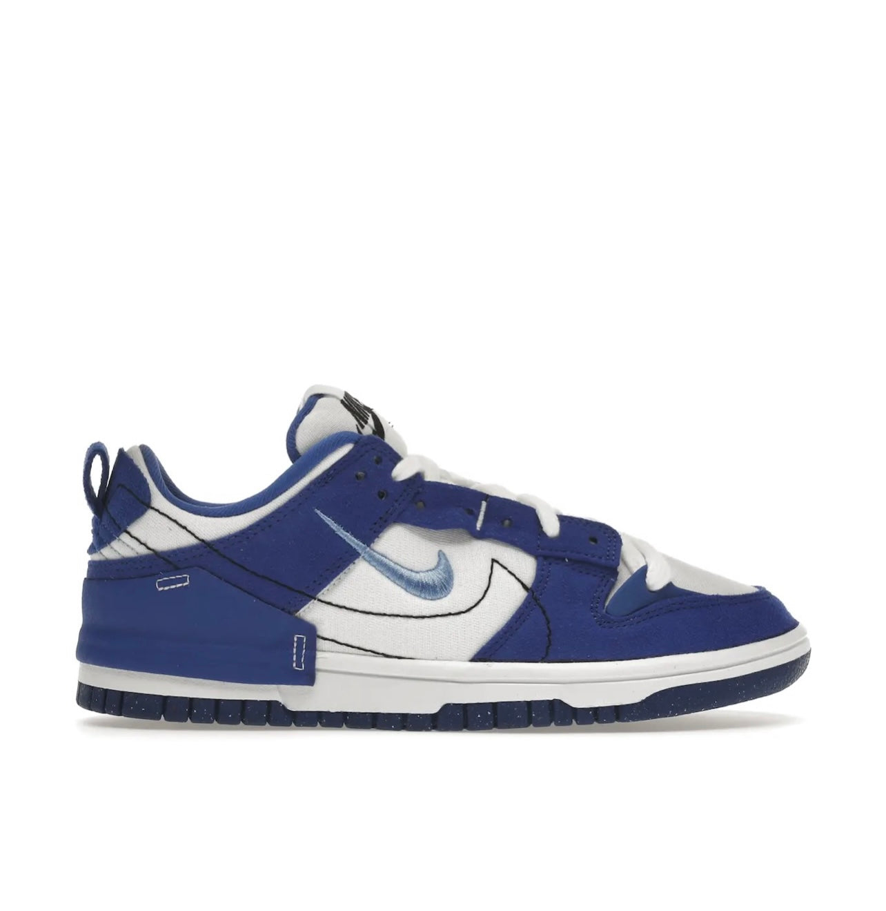Nike Dunk Low Disrupt 2 - high-performance athletic footwear with advanced cushioning