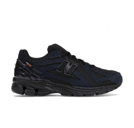 New Balance 1906R
Cordura Outerspace - high-performance athletic footwear with advanced cushioning