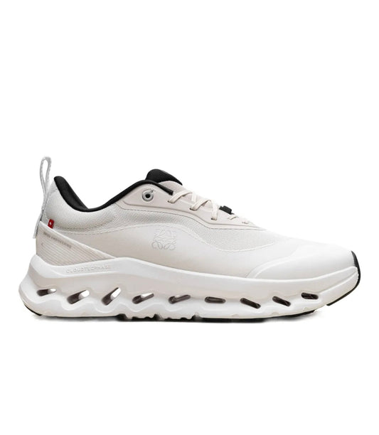 On Cloud Light Gray - high-performance athletic footwear with advanced cushioning