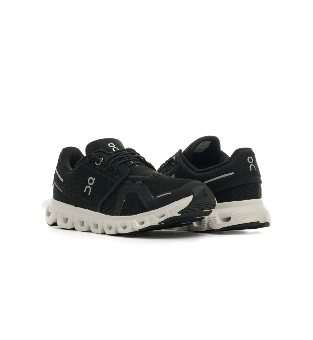 On Cloud 5.0 Classic - high-performance athletic footwear with advanced cushioning