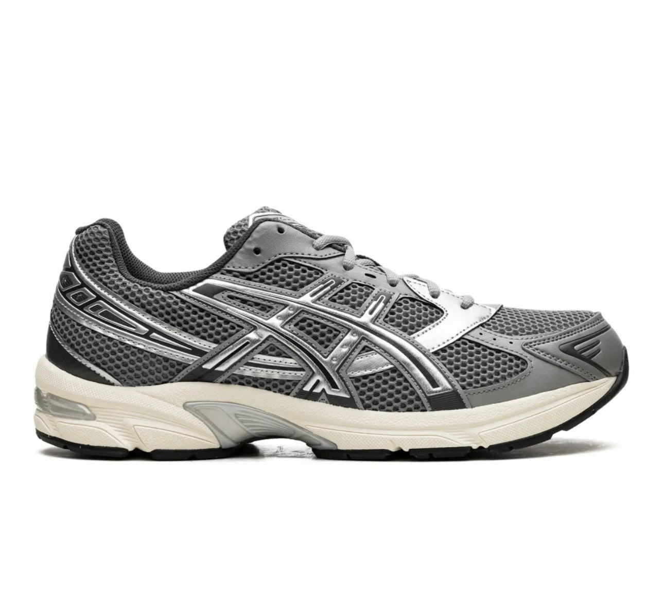 ASICS Gel 1130 silver - high-performance athletic footwear in Silver with advanced cushioning