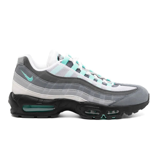 Nike air Vapormax 95·grey blue - high-performance athletic footwear in Blue with advanced cushioning